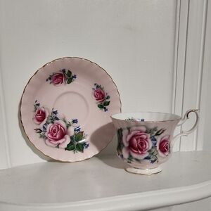 Royal Albert Pink Roses Teacup and Saucer, Bone China England
